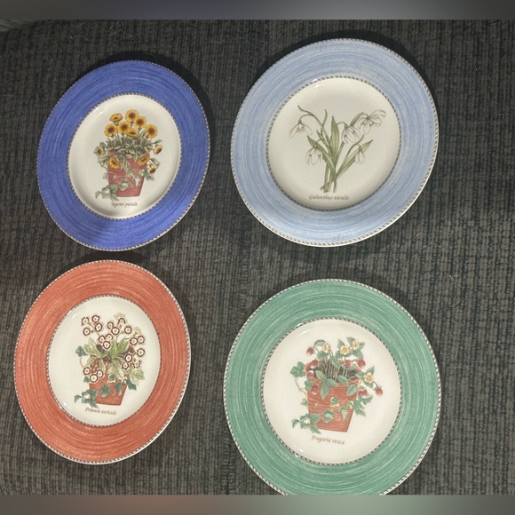 Wedgwood Sarah's Garden set of 4 8 1/4” Salad Plates - Picture 1 of 6